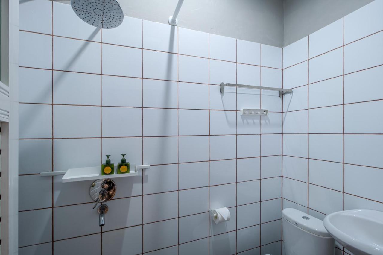 Kolo Kolo Hostel Kejayan Buitenkant foto