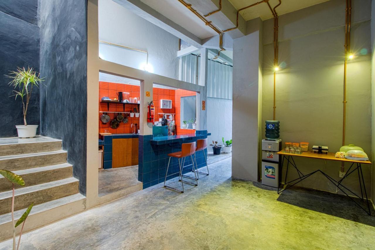 Kolo Kolo Hostel Kejayan Buitenkant foto
