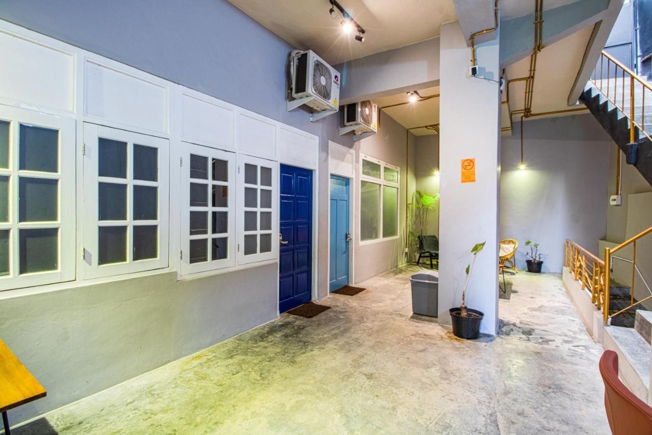 Kolo Kolo Hostel Kejayan Buitenkant foto