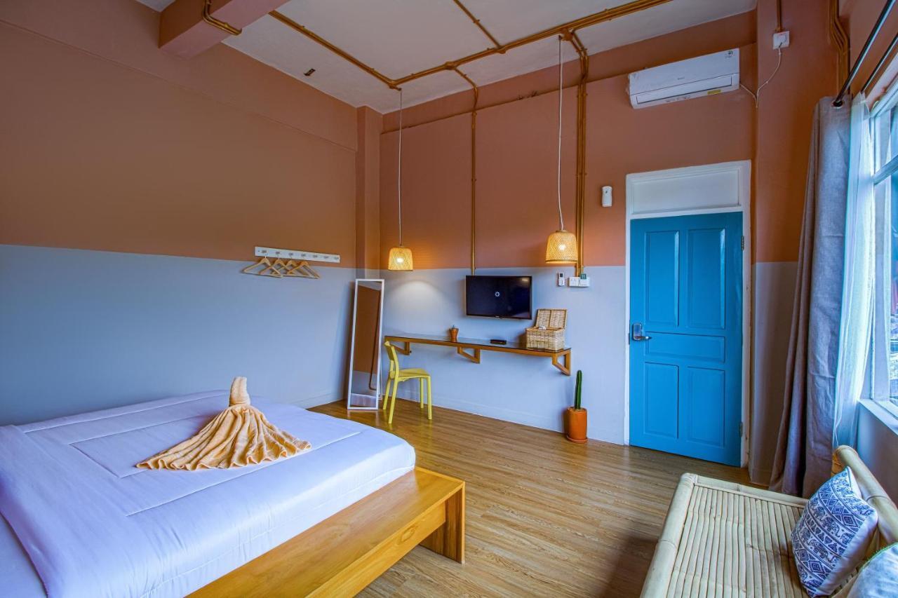 Kolo Kolo Hostel Kejayan Buitenkant foto