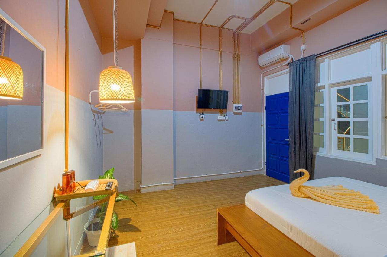 Kolo Kolo Hostel Kejayan Buitenkant foto